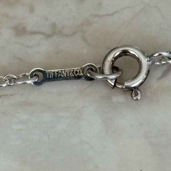 AuthenticTiffany & Co. Elsa Peretti Large Interlocking Ovals 925 Sterling Silver - Picture 8 of 11